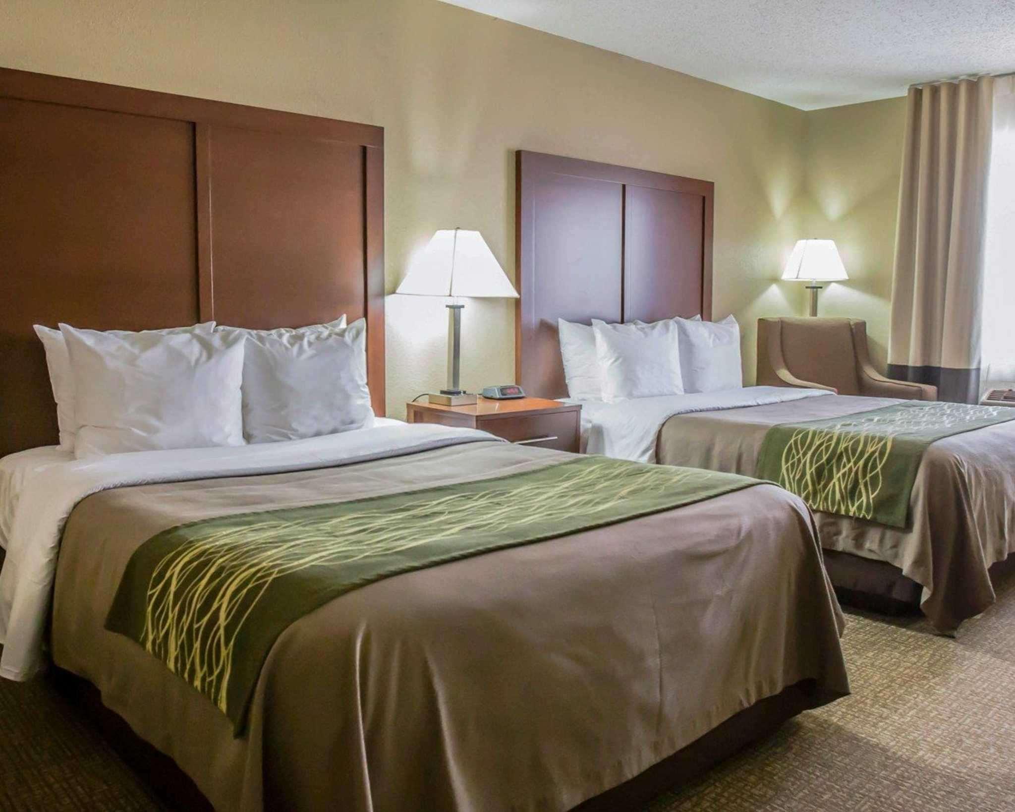 Comfort I-80 Inn Morris